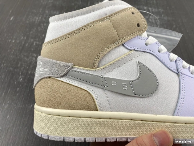 Mid Craft DM9652-120 SE  1 Jordan Tech  Grey 0409